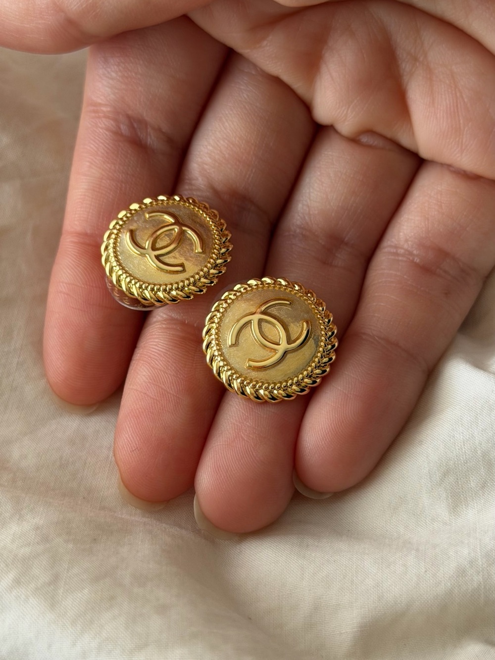 CHANEL Gold Interlocking CC Round Button Earrings - Picture 13 of 14
